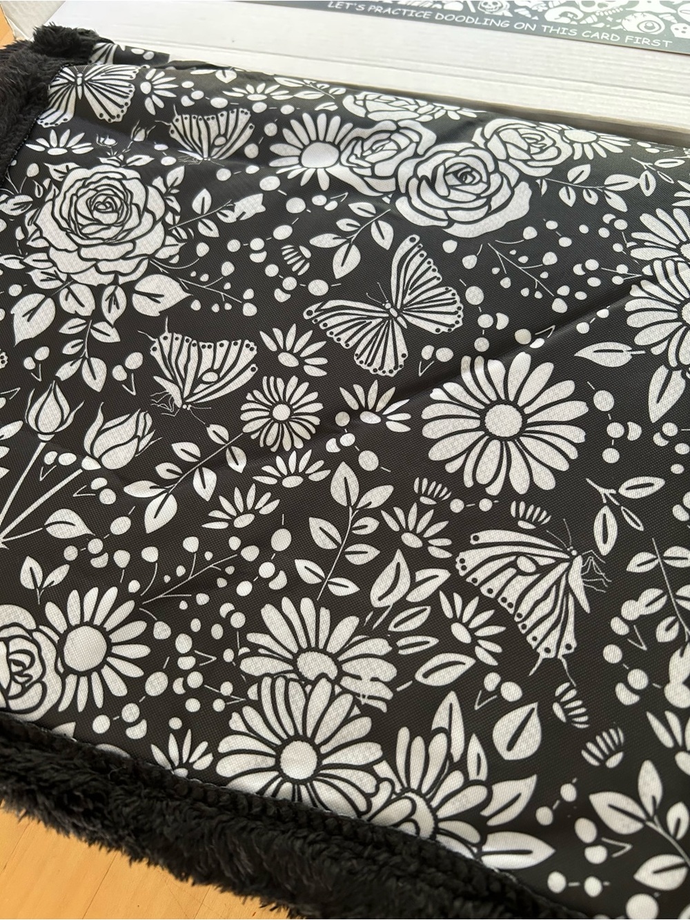 DIY - Coloring Floral Butterfly Throw Blanket with Markers